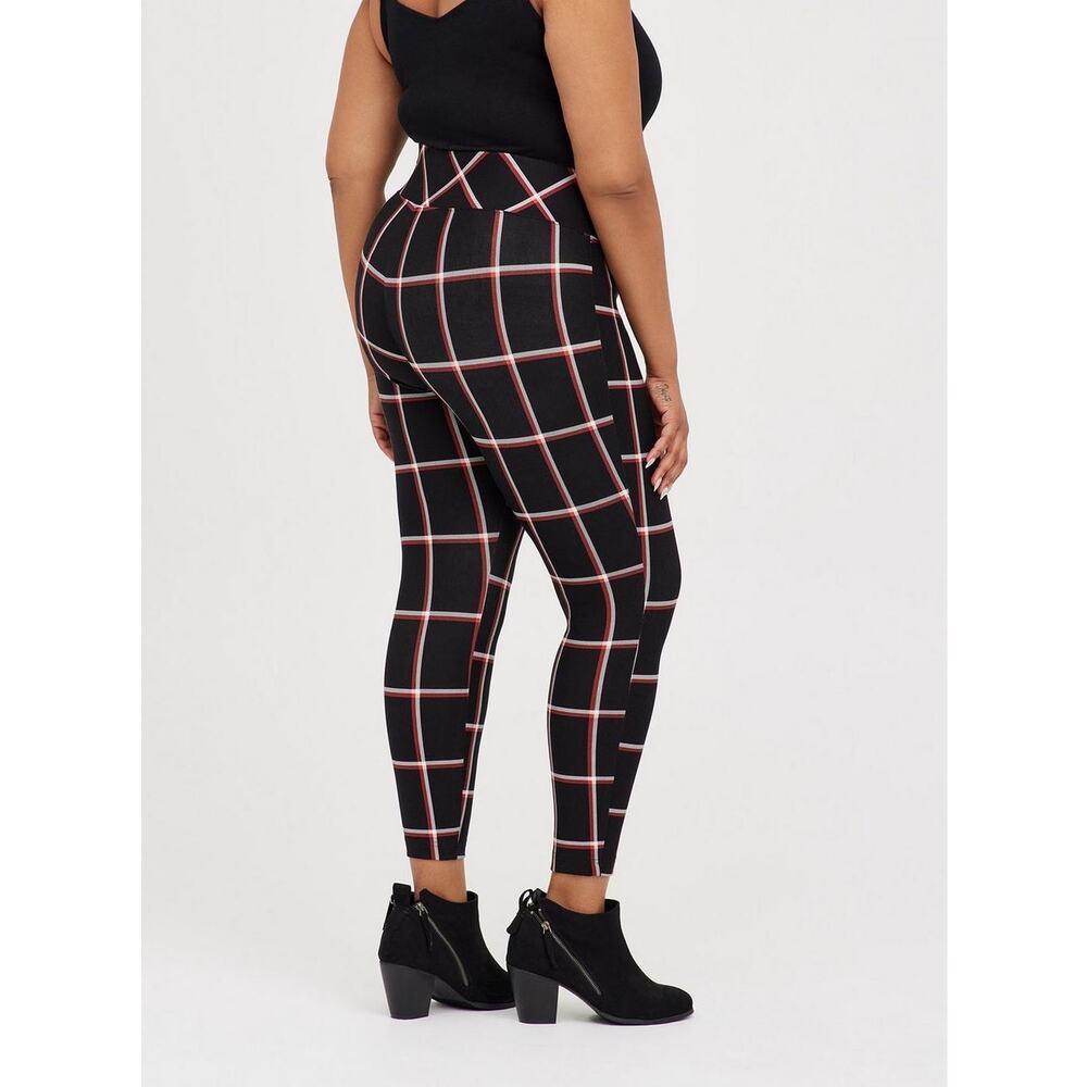Torrid Pixie Pant Skinny Studio Luxe Ponte High Rise Sz 1R Black Red Plaid